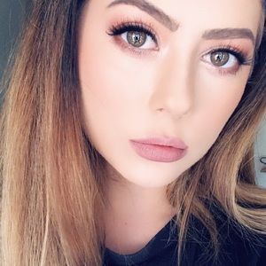 Meet your Posher, Jade